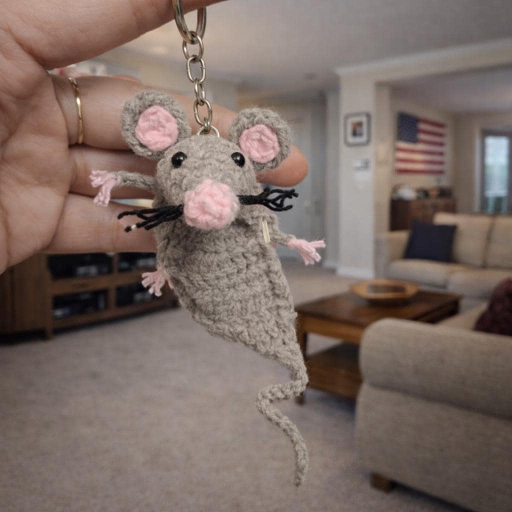 Funny Crochet Keychain, Handmade Cartoon Animal Amigurumi Keyring Cute Gift for Kids Friends Bag Charm Funny Character Keychain